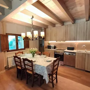 Turisme Rural Ca L'axai Casa 2 Сasa de vacaciones